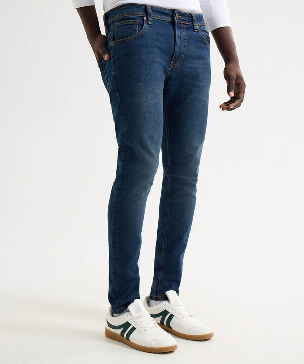 Jeans para hombre image number null